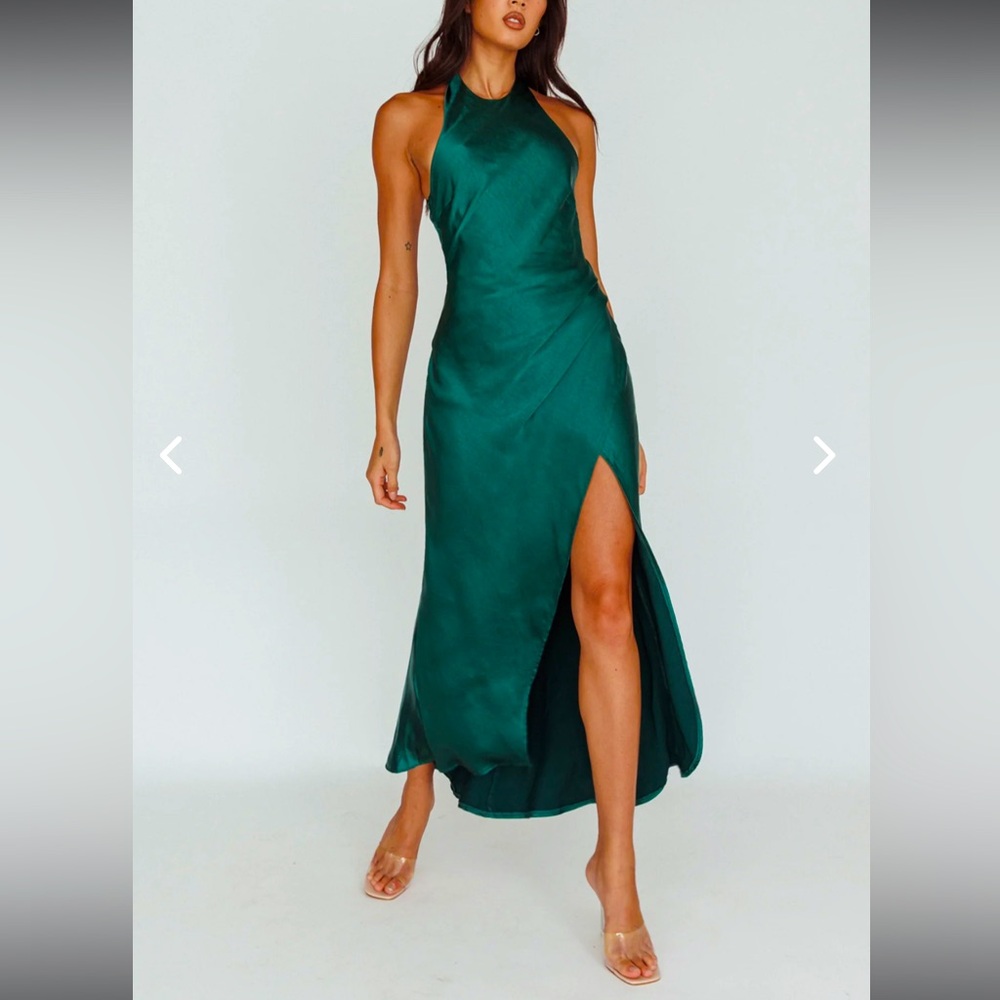 NWOT Selfie Leslie Formal Sonoma Halterneck Twist Back Maxi in Forest Green 💚